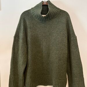 Abercrombie Tuckable Easy Turtleneck Sweater